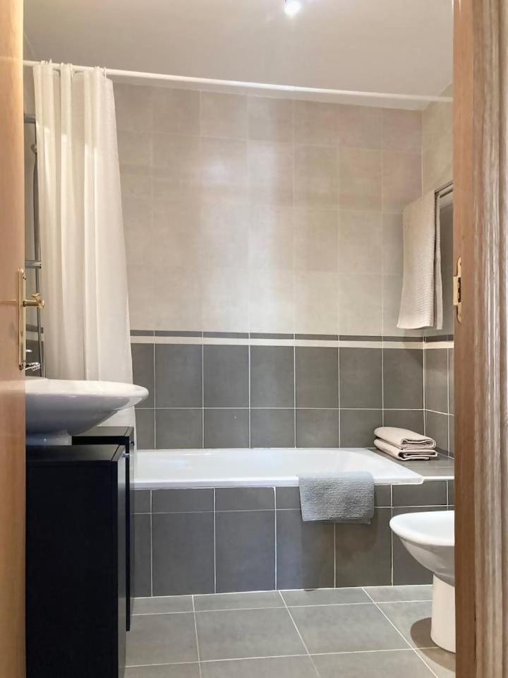 Apartamento Tarmanones Escarrilla Buitenkant foto