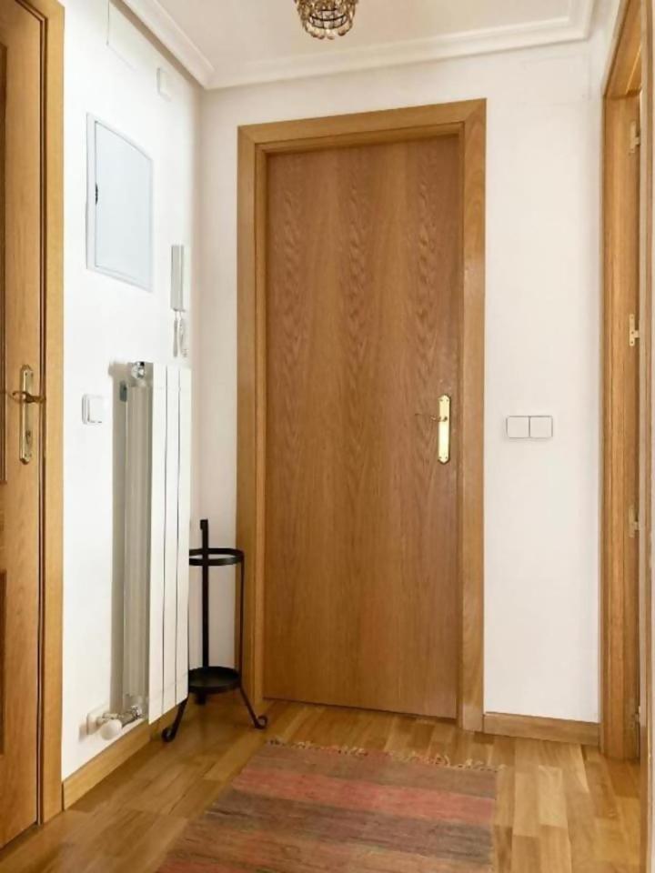 Apartamento Tarmanones Escarrilla Buitenkant foto